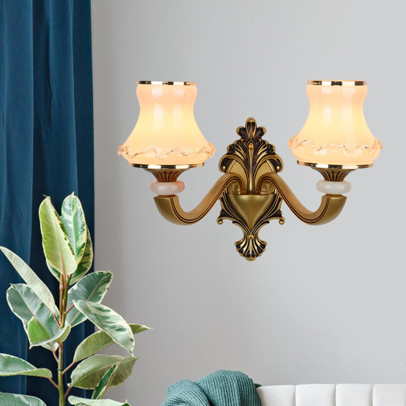 Skørter | Frosted Glass Urn-Shaped Wall Lamp Vintage Style 1/2-Bulb Living Room Wall Mounted Lighting in Brass