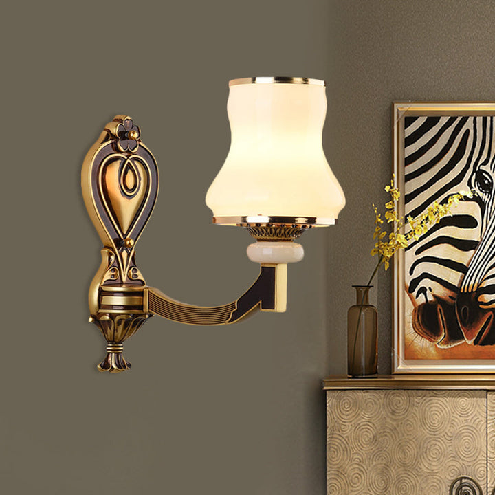 Skørter | Frosted Glass Urn-Shaped Wall Lamp Vintage Style 1/2-Bulb Living Room Wall Mounted Lighting in Brass