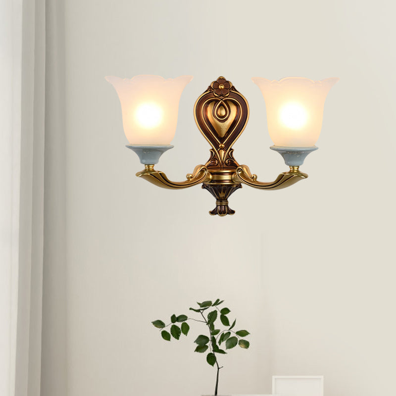 Skørter | 1/2-Head Wall Lamp Traditional Flower Shape Opal Glass Top Wall Mount Light Fixture in Brass