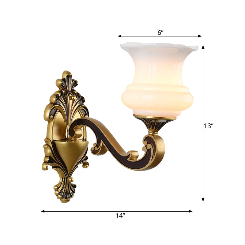 Skørter | Vintage Curved Arm Wall Lighting Idea 1/2-Ball Metal Wall Lamp in Brass with Floral Milk Glass Shade