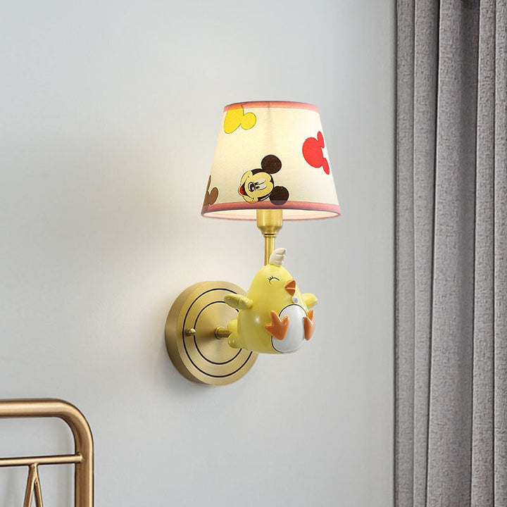Skørter | Metal Chicken Wall Lamp Cartoon 1 Light Wall Lighting with Pattern Fabric Shade for Bedroom in Yellow