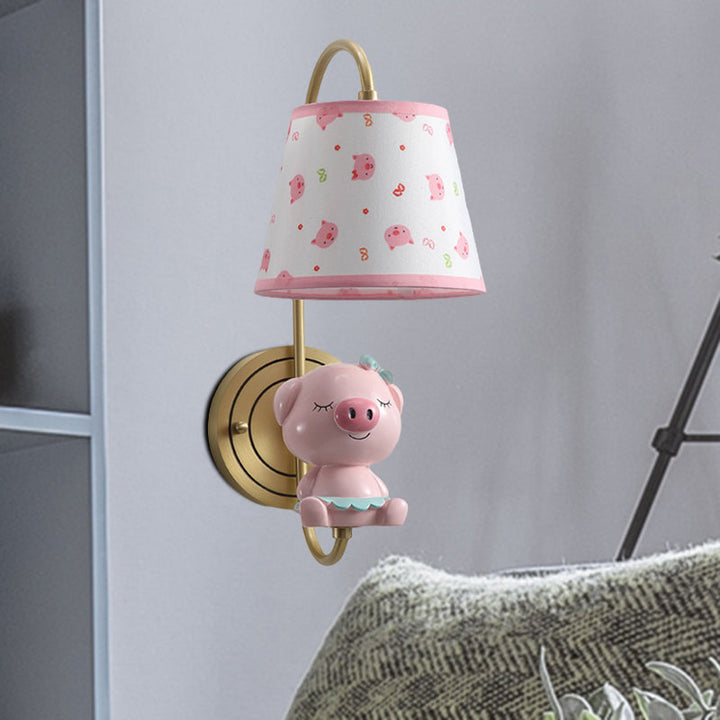 Skørter | Barrel Wall Lamp Fixture Kids Fabric Single Head Gold Wall Light with Cartoon Pig/Mouse/Dragon Decoration