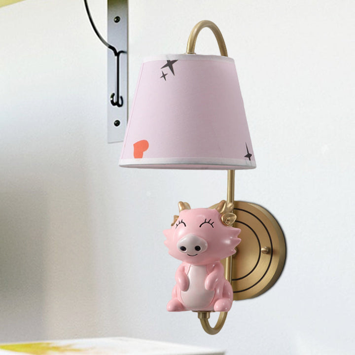 Skørter | Barrel Wall Lamp Fixture Kids Fabric Single Head Gold Wall Light with Cartoon Pig/Mouse/Dragon Decoration