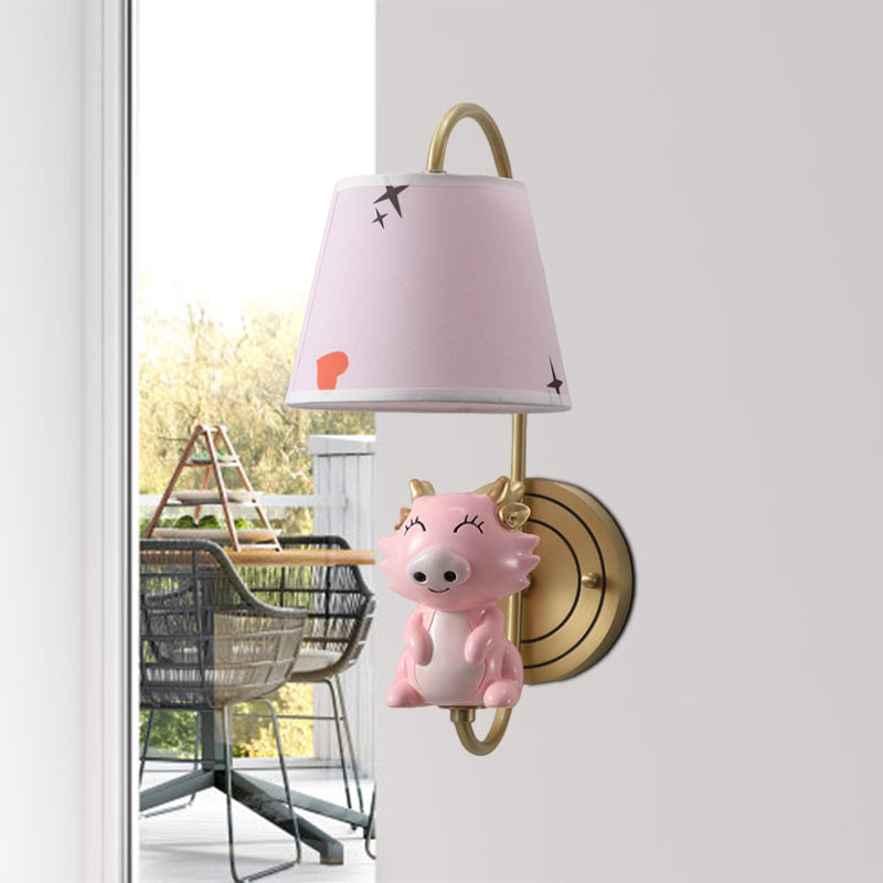 Skørter | Barrel Wall Lamp Fixture Kids Fabric Single Head Gold Wall Light with Cartoon Pig/Mouse/Dragon Decoration