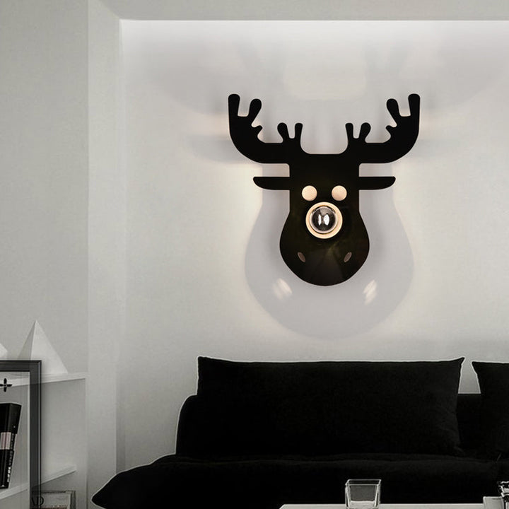 Skørter | Single-Head Bedroom Wall Light Modern Black Wall Lamp with Deer Metal Shade