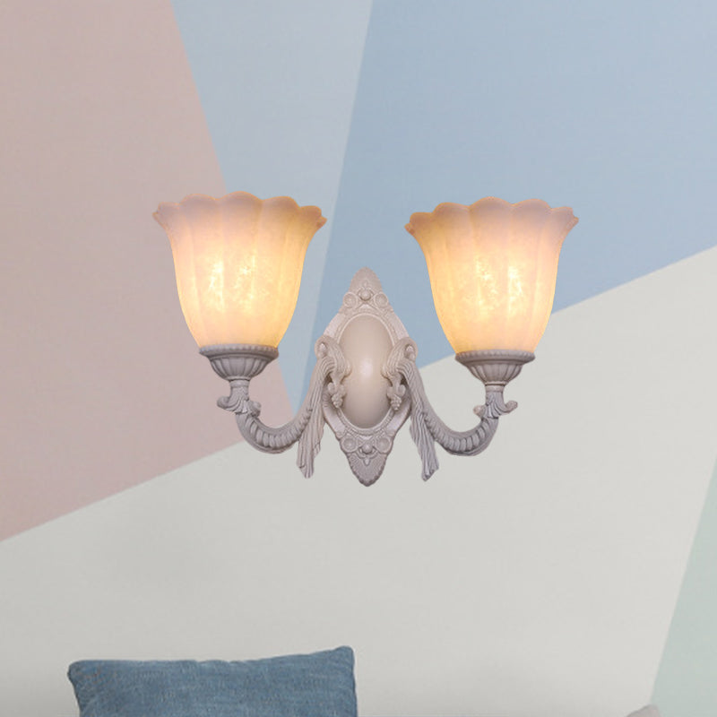 Skørter | Flower white glass wall lamp vintage 1/2 bulb living room wall-mounted lighting with curved arm