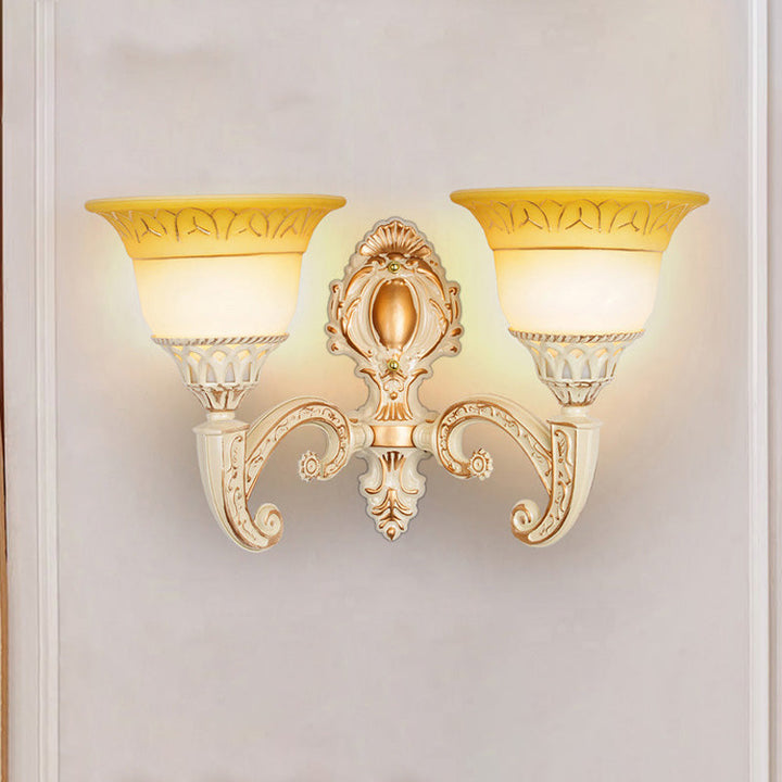 Skørter | Curved Arm Metal Wall Lamp Vintage 1/2-Cup Living Room Wall Lamp with Wide Beige Glass Shade