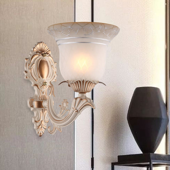 Skørter | Metal Beige Wall Light Fixture Curvy Arm 1/2-Light Antique Wall Lamp with Bell White Glass Shade