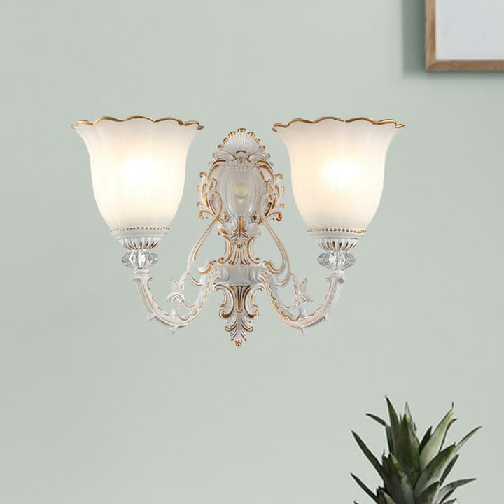 Skørter | Metal Swooping Arm Wall Lamp Retro 2 Lights Bedroom Wall Lamp with Blossom White Glass Shade