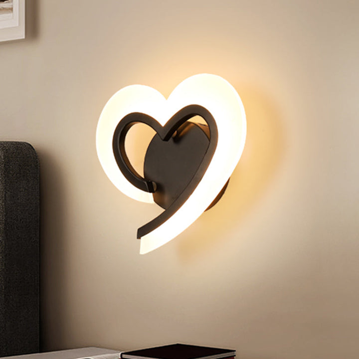 Skørter | Minimalist Love Heart Wall Lamp Acrylic Bedside LED Candle Holder Lighting Fixture in Blue/White/Black