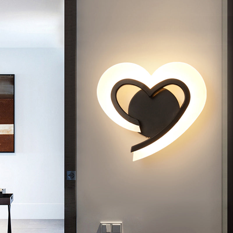 Skørter | Minimalist Love Heart Wall Lamp Acrylic Bedside LED Candle Holder Lighting Fixture in Blue/White/Black