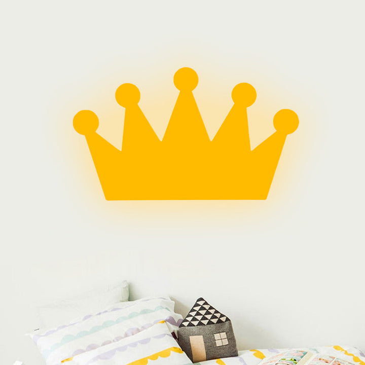 Skørter | Crown Kids Bedroom Wall Light Made of Wood Cartoon LED Surface Wall Lamp in Yellow/Pink