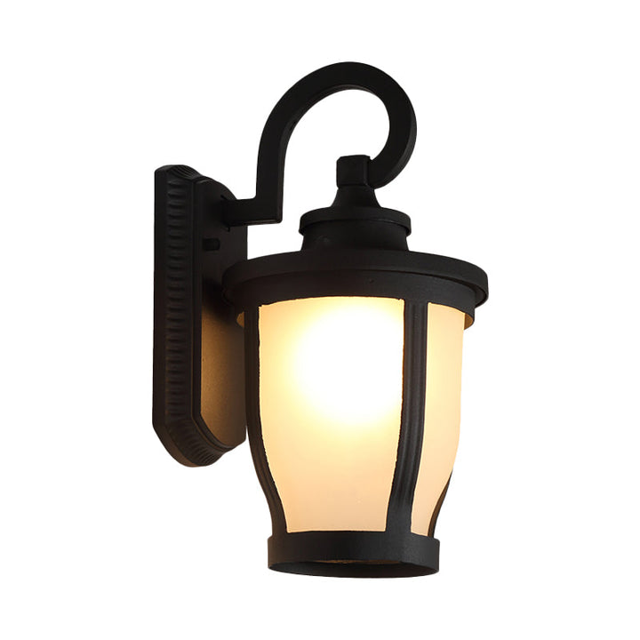 Skørter | Scrolled Arm Metal Wall Lamp Traditional 1 Light Outdoor Wall Lamp in Black with Frosted Glass Shade