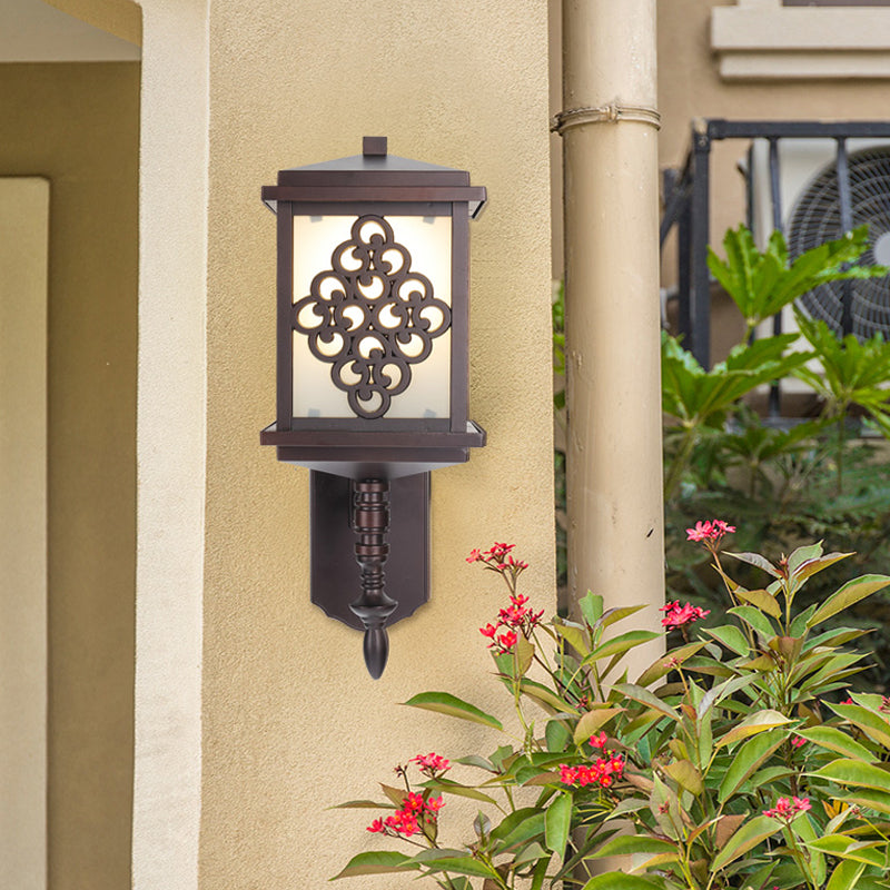 Skørter | Cubic Cream Glass Wall-Mounted Light Fixture Cottage 1 Light Patio Wall Lamp in Coffee with Chinese Knot Pattern