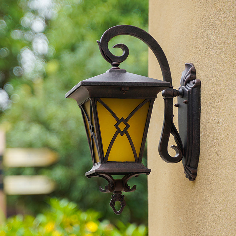 Skørter | 1-Bulb Yellow Glass Surface Wall Lamp Rustic Dark Coffee Lantern Outdoor Wall Lighting Ideas