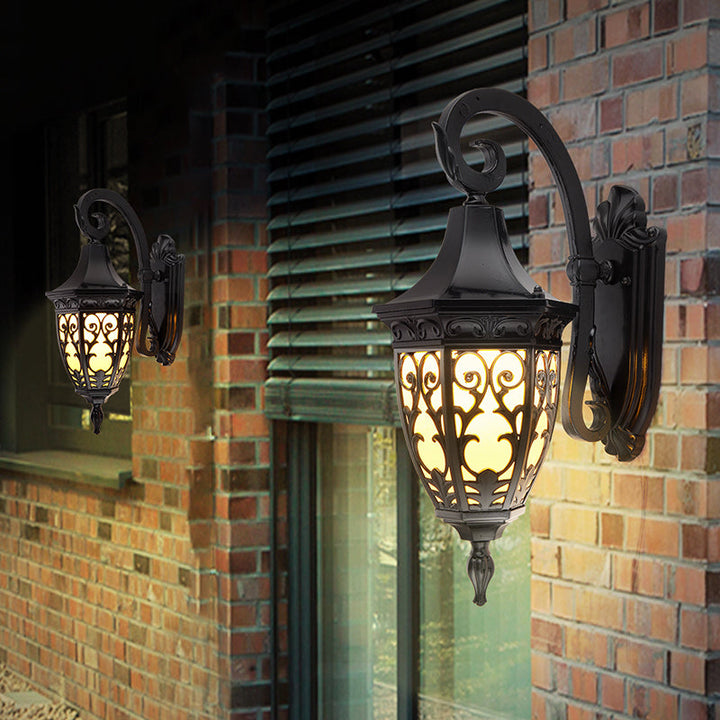 Skørter | 1-Cup Urn Shadow Wall Lamp Traditional Black Finish Frosted Glass Wall Light Fixture