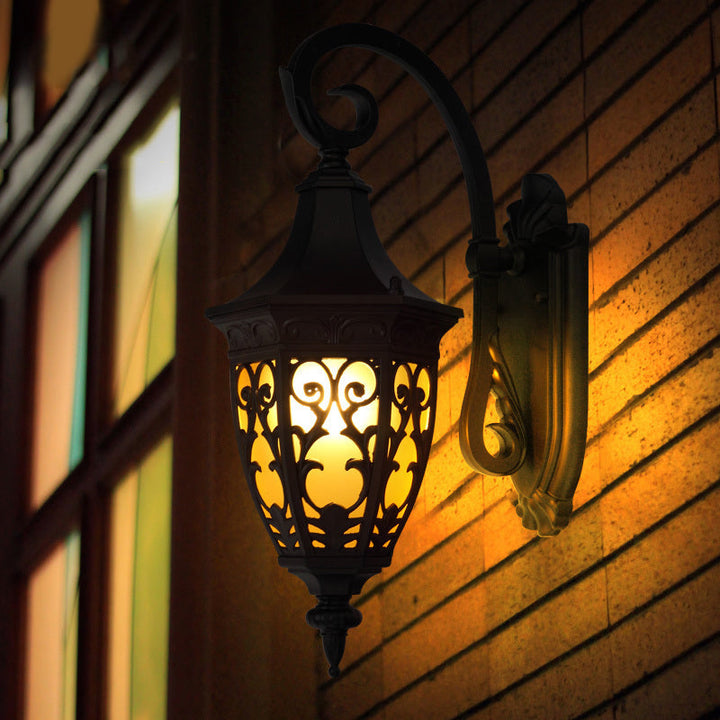 Skørter | 1-Cup Urn Shadow Wall Lamp Traditional Black Finish Frosted Glass Wall Light Fixture