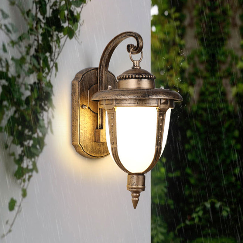 Skørter | Urn-shaped Frosted Glass Wall Lamp Country 1 Light Outdoor Wall Hanging Light in Black/Gold/Bronze
