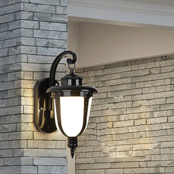 Skørter | Urn-shaped Frosted Glass Wall Lamp Country 1 Light Outdoor Wall Hanging Light in Black/Gold/Bronze