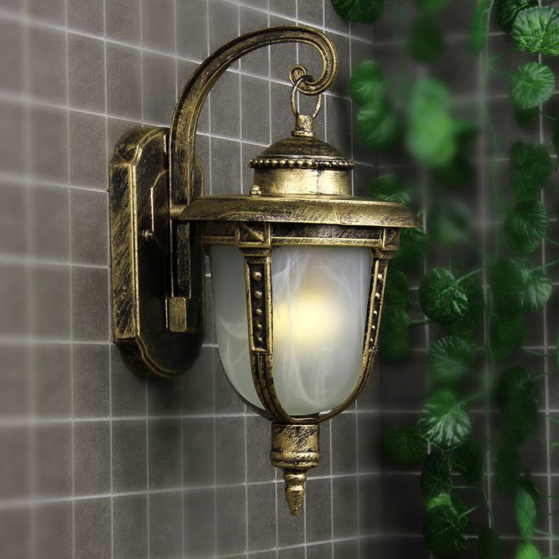 Skørter | Urn-shaped Frosted Glass Wall Lamp Country 1 Light Outdoor Wall Hanging Light in Black/Gold/Bronze