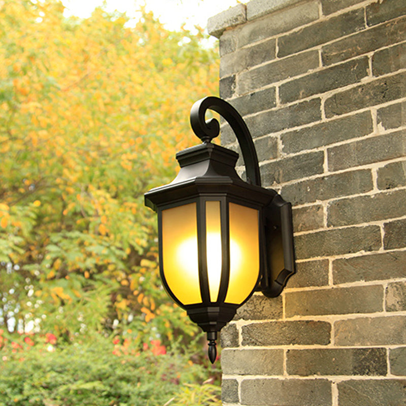 Skørter | Tan Glass Black Wall Lamp Urn Shade 1-Light Traditional Style Wall-Mounted Lighting Fixture
