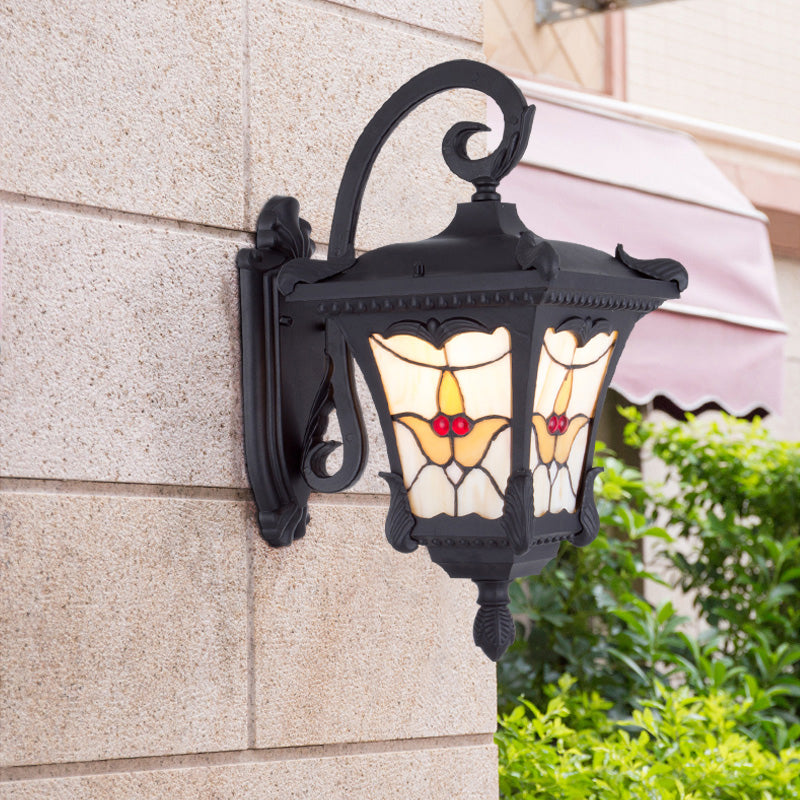 Skørter | Black Lantern Wall Lamp Vintage Metallic 1-Bulb Patio Flower Pattern Wall Mount Light Fixture