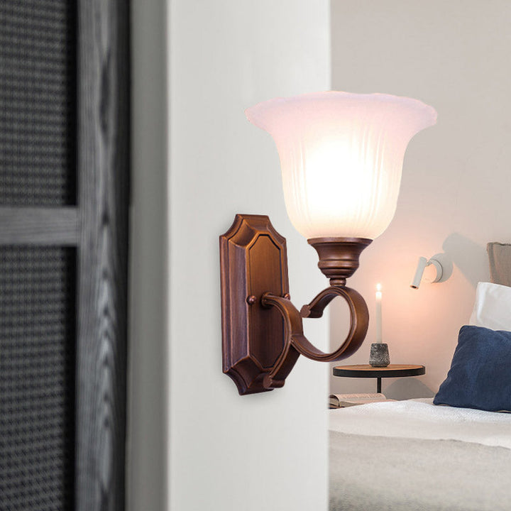 Skørter | 1/2-Light Ivory Glass Wall Sconce Retro Coffee Blossom Living Room Wall Mounted Light