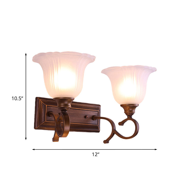 Skørter | 1/2-Light Ivory Glass Wall Sconce Retro Coffee Blossom Living Room Wall Mounted Light