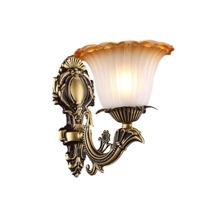 Skørter | Antique Flower Wall Lamp 1/2-Light Articulated White Glass Wall Lamp in Brass with Engraved Arm
