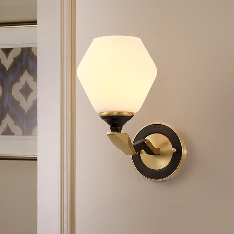 Skørter | 1/2-Bulb Hexagon Wall Lamp Classic Black and Gold Made of Frosted Glass Wall Lighting Fixture