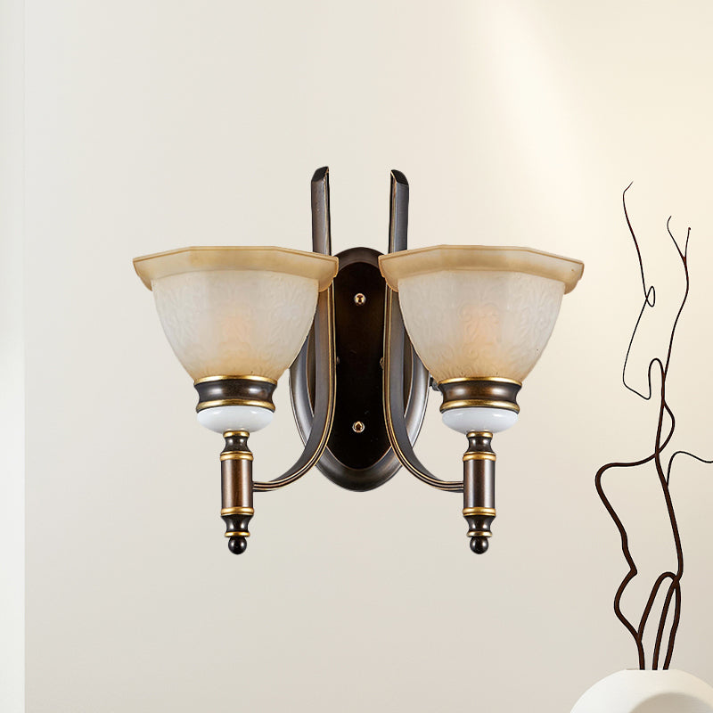 Skørter | Curvy Arm Frosted Glass Wall Light Traditionalism 1/2-Bulb Living Room Wall Mounted Lamp in Black