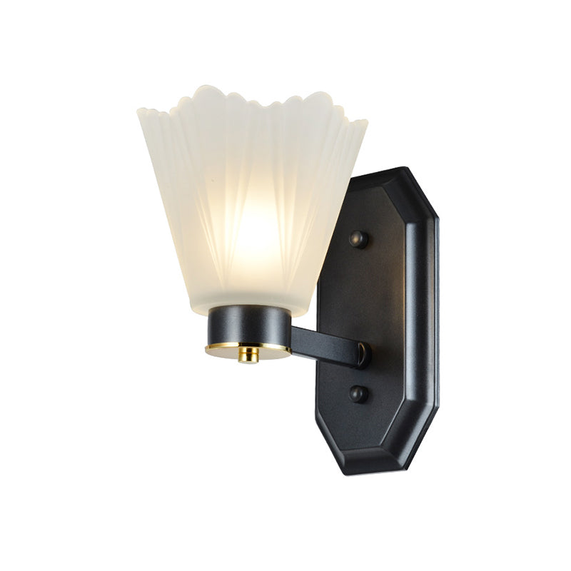 Skørter | Tapered Milk Glass Wall Lighting Retro 1/2 Bulbs Living Room Wall Lamp in Black with Metal Straight Arm