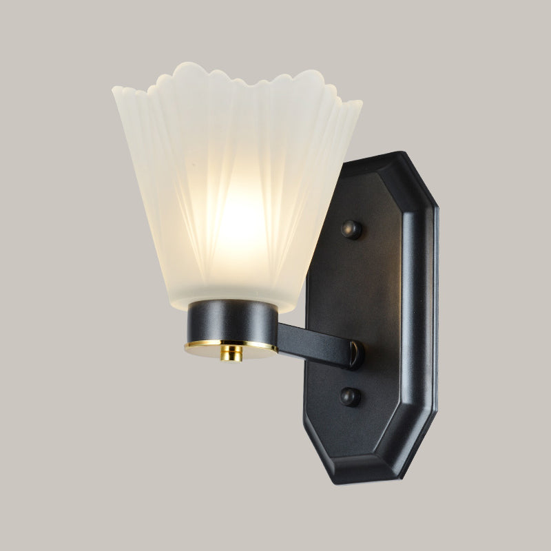 Skørter | Tapered Milk Glass Wall Lighting Retro 1/2 Bulbs Living Room Wall Lamp in Black with Metal Straight Arm
