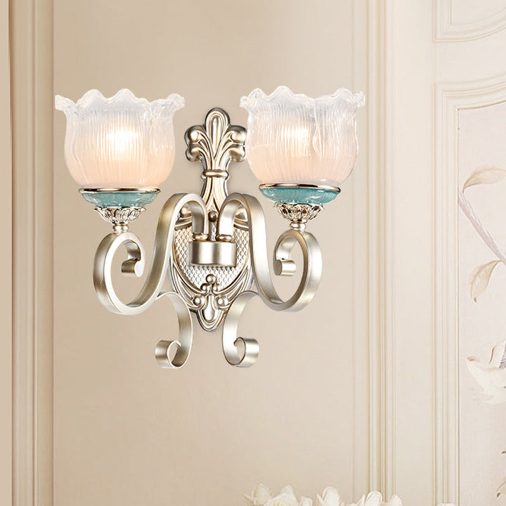 Skørter | Silver 1/2-Head Wall Lighting Traditional Cream Glass Blossom Wall Lamp with Scalloped Arm