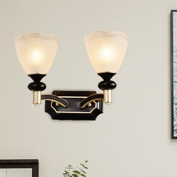 Skørter | Gridded Translucent Glass Cone Wall Lamp Farmhouse 1/2 Light Indoor Wall Mount Lighting in Black and Gold