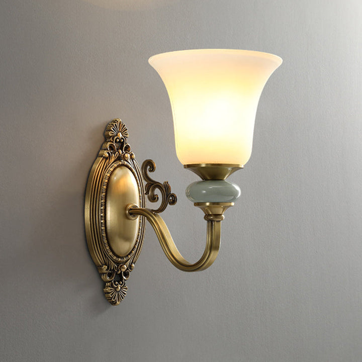 Skørter | 1/2-Pear Frosted Glass Wall Mount Lamp Vintage Brass Finish Bell Nightstand Above Wall Lighting Idea