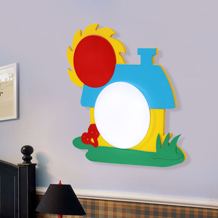 Skørter | Cartoon House Wall Lamp Wooden LED Children’s Room Wall Light with Acrylic Shade in Red-Yellow-Blue