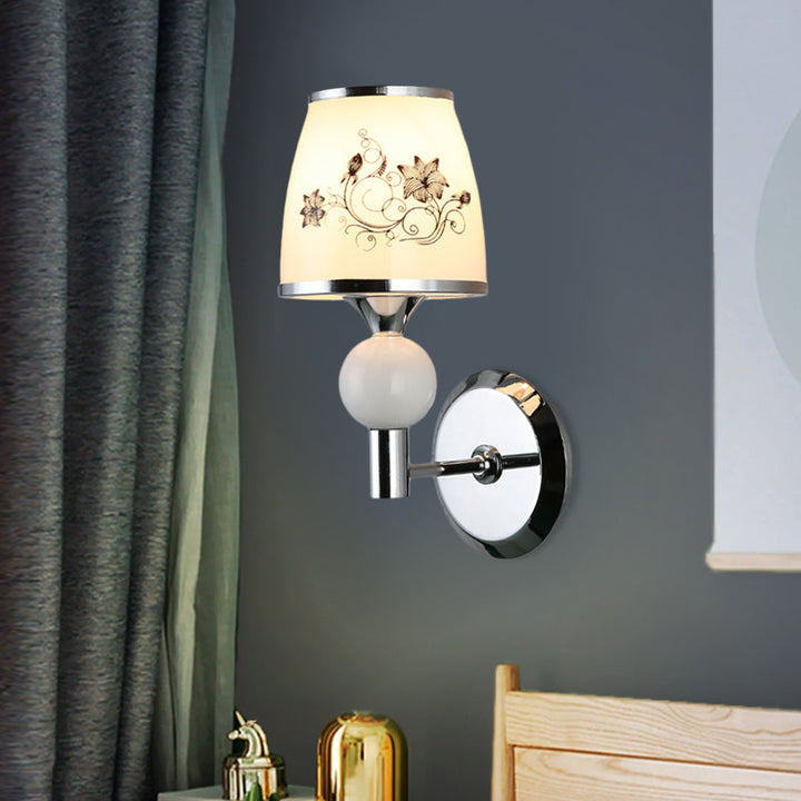 Skørter | Pastoral Tapered Wall Lamp Single Bulb White Patterned Glass Wall Light in Chrome