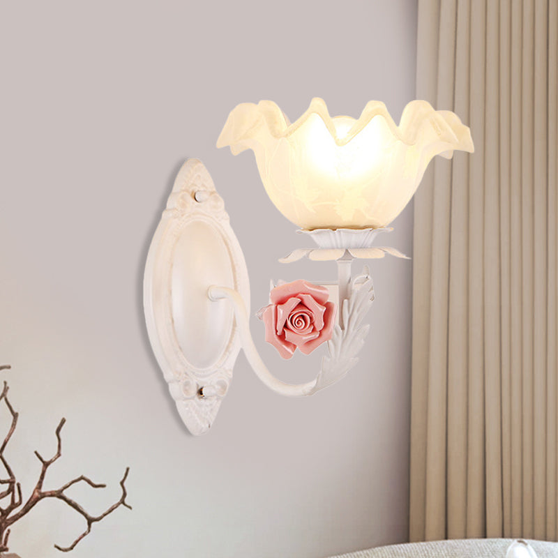Skørter | Opal Glass Flower Wall Lamp American Garden 1 Bulb Living Room Wall Lamp in Light Brown/White