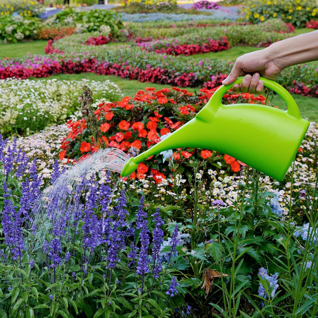 Lisslune | Practical watering can for the garden – Ergonomic design and easy handling