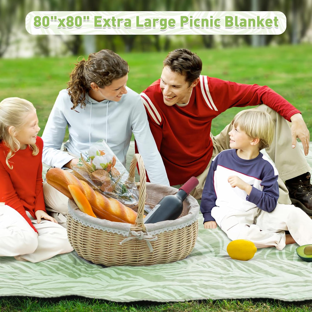 Lisslune | Extra Large Waterproof Picnic Blanket 200 × 200 cm with 3 Layers – MeadowRest