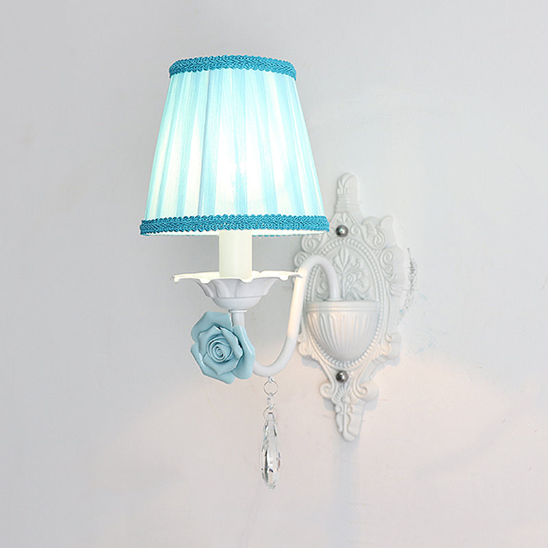 Skørter | 1/2-Head Pleated Fabric Wall Lighting Pastoral Pink/Blue Braided Edge Bed Lamp with Rose Decoration
