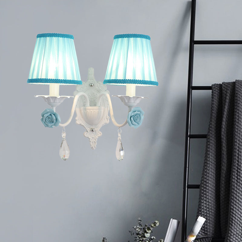 Skørter | 1/2-Head Pleated Fabric Wall Lighting Pastoral Pink/Blue Braided Edge Bed Lamp with Rose Decoration