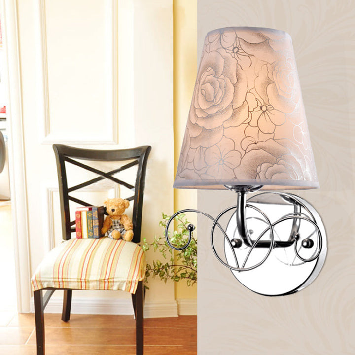 Skørter | Pink Printed Fabric White Wall Lamp Cone Shade 1-Light Rustic Sconces Lighting for Parlor
