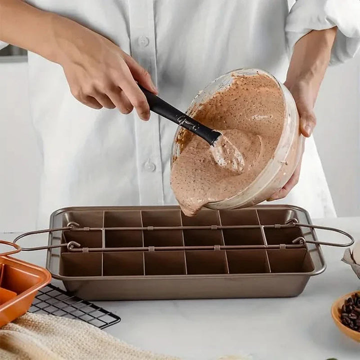 Lisslune | Non-Stick Brownie Pan with 18 Dividers Aluminum Bakeware