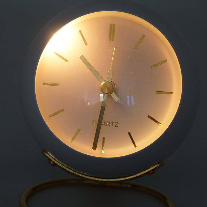 Lisslune | Minimalistic round table clock