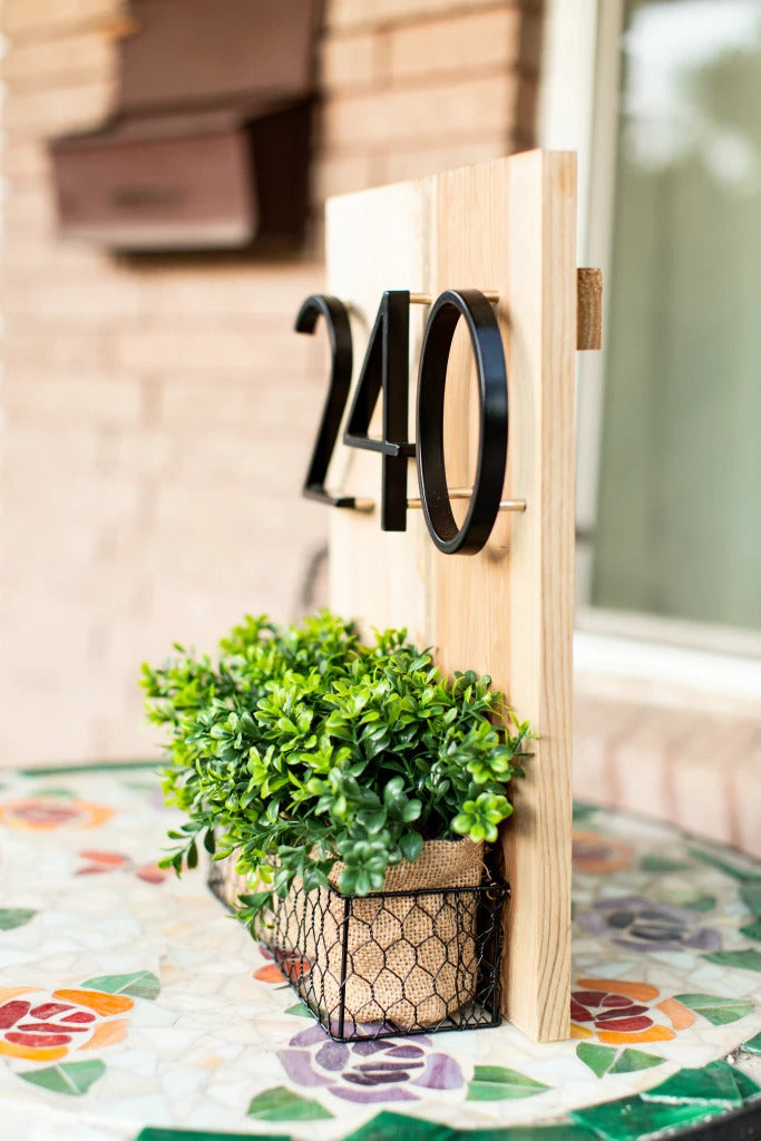 Lisslune | Royelux Modern House Numbers - Stainless Zinc Alloy, Black Finish, 5" High