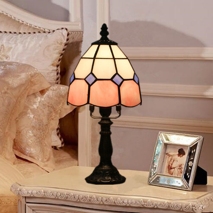 Lisslune | CrimsonGlow - Tiffany-style cut glass table lamp
