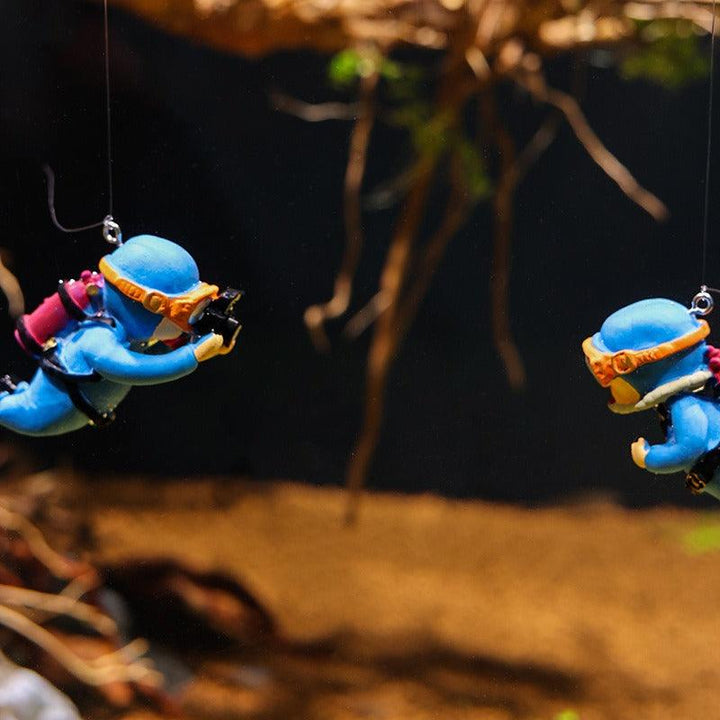 Lisslune | Aquatic Harmony: Chinese-inspired Resin Sculpture for Enchanting Aquariums