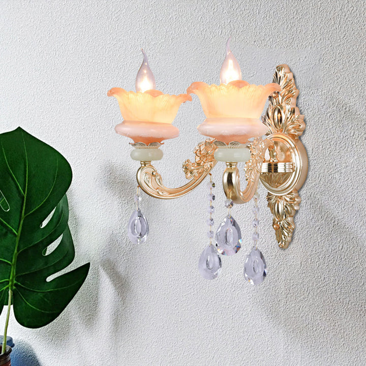 Skørter | Classic Candle Holder Wall Lamp 2 Lights Crystal Wall Light with Carved Arm and Backplate in Pink/Yellow/Orange